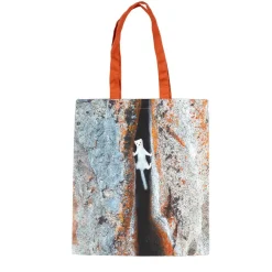 NHM Shop Between a Rock and a Hard Place Tote Bag* Accessories For Adults | Wildlife Photographer Of The Year